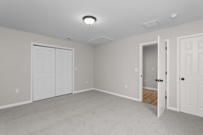 Building Photo - 317 Ivanhoe Ave