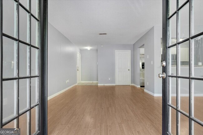 Building Photo - 3599 Woodbriar Cir