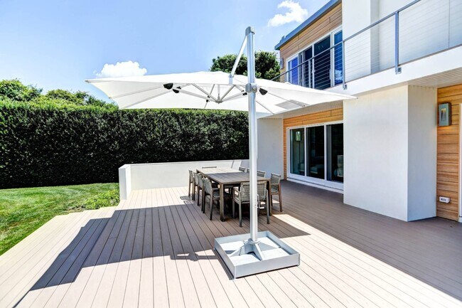 Building Photo - 117 Erica's Ln