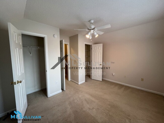 Building Photo - 4905 Gaithers Pointe Dr