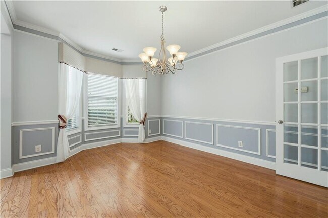 Building Photo - 3032 Mockingbird Ln