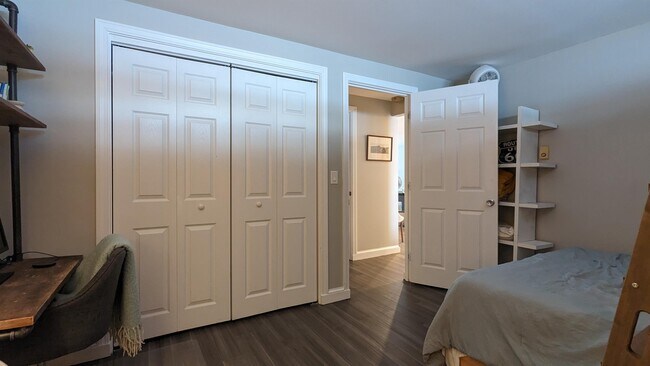 Building Photo - 23 Pleasant St