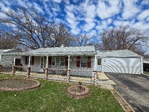 Building Photo - 2421 Garden St