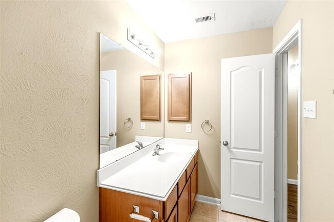 Building Photo - 4931 Harbor Glen Ln