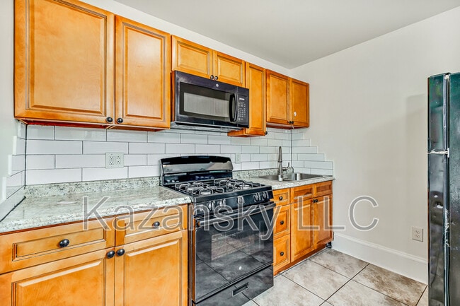 Building Photo - 4515 N Marvine St