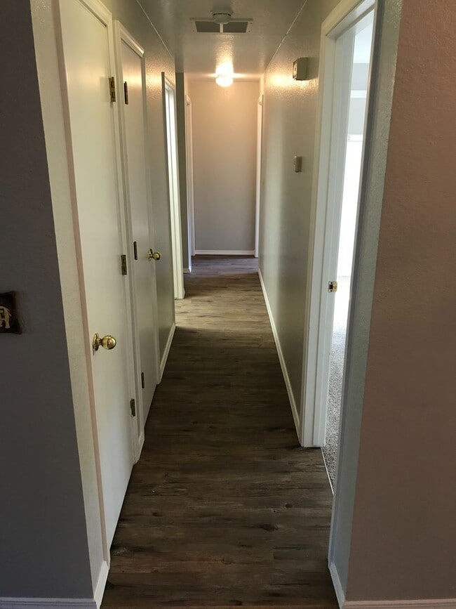 Building Photo - Coming in March – Beautiful Single-Story Home with Dual Living Spaces & Fenced Yard