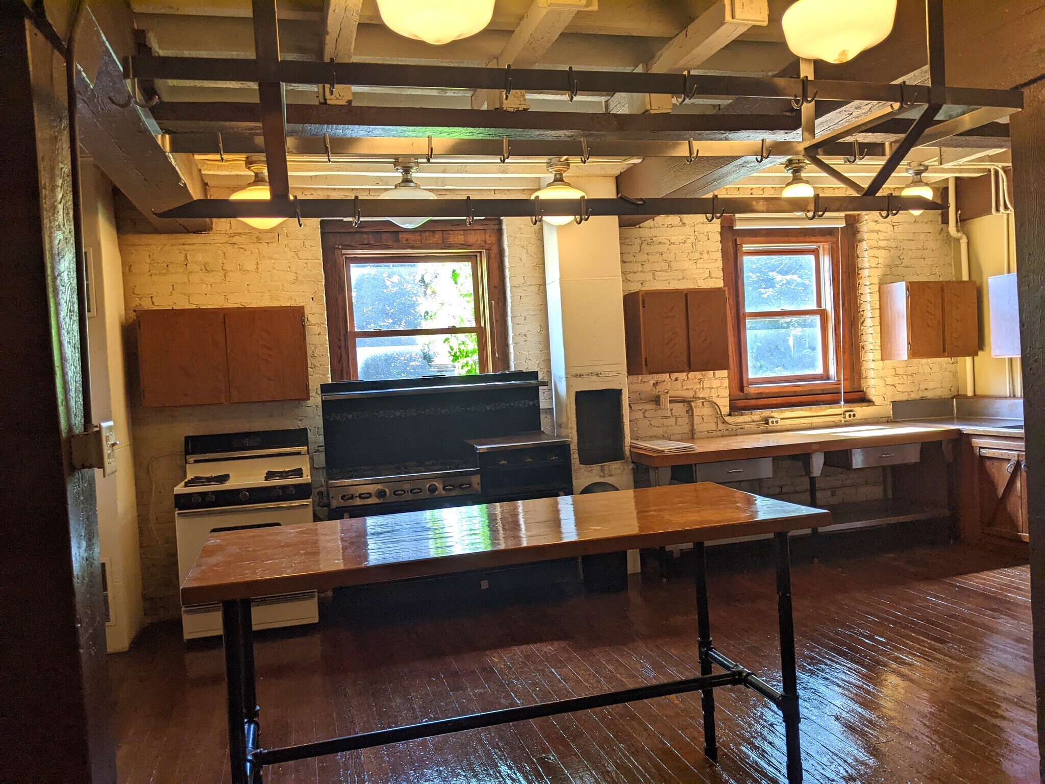 Kitchen - 11 Spruce St