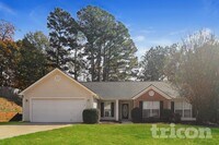 Building Photo - 245 Natchez Cir