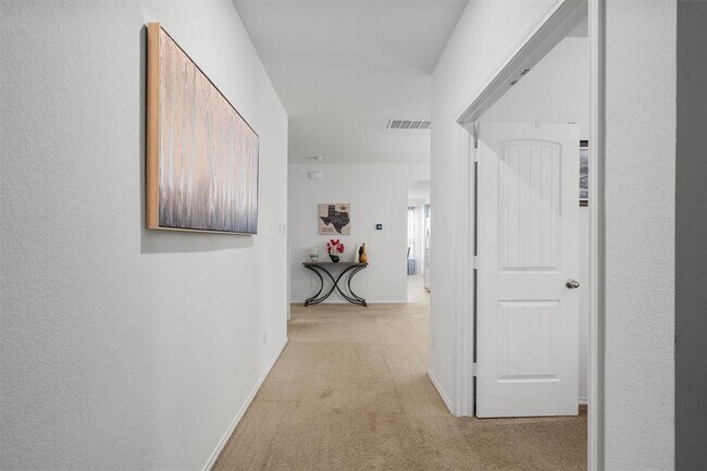Building Photo - 1208 Ravenside Cove