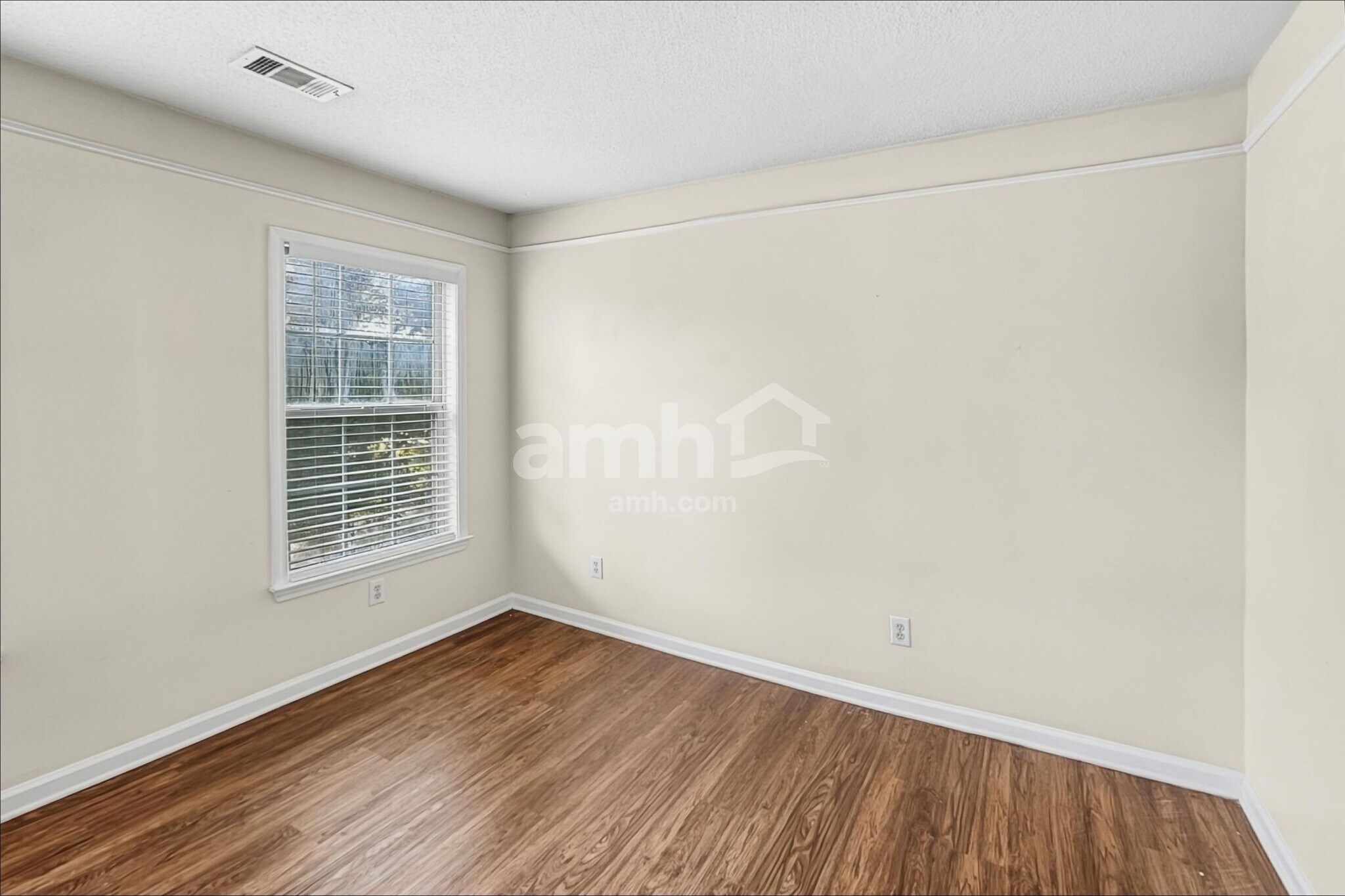 Building Photo - 4180 Glenaire Way NW