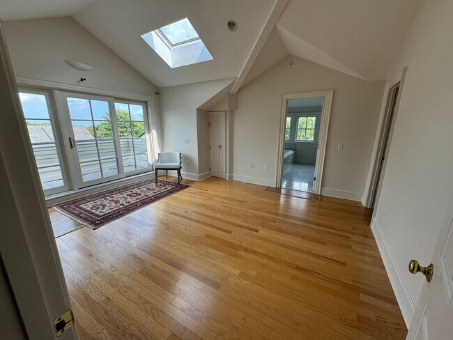 Building Photo - ***NEW TO MARKET*** Penthouse at Marblehead Highlands Condominium