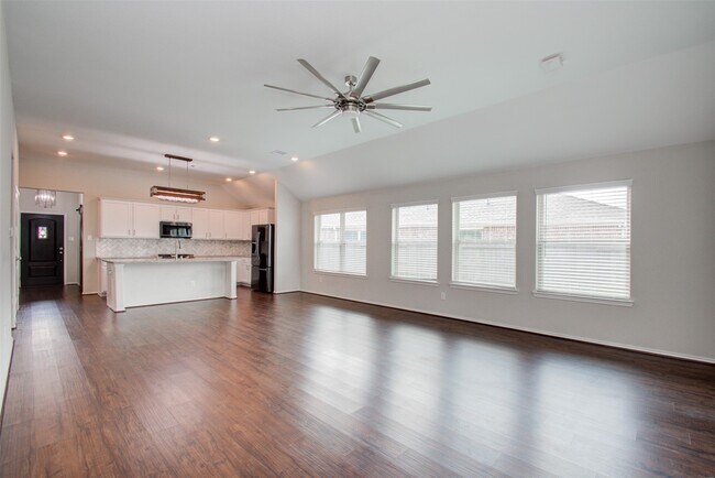 Building Photo - 9547 Summer River Dr