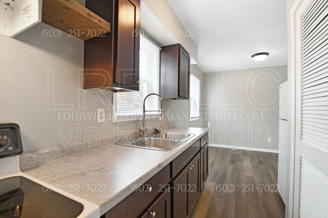 Building Photo - 12615 E Orell Rd