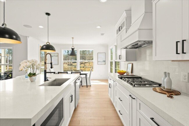 Building Photo - 1270 Glen Eagle Dr