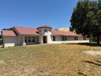 Building Photo - 38908 Millwood Dr