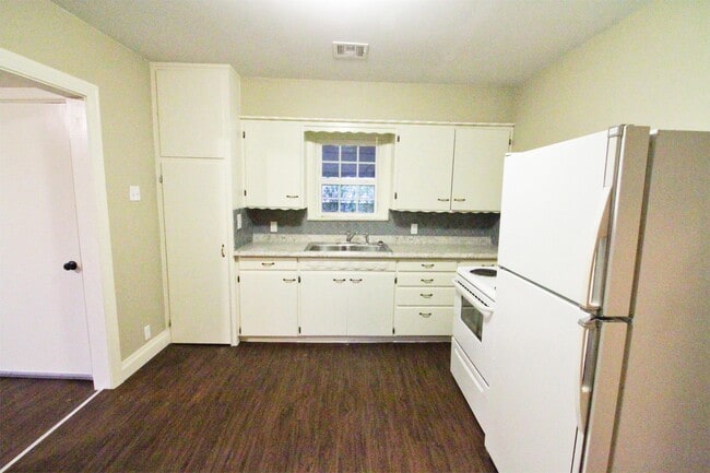 Building Photo - 1453 N 35th St