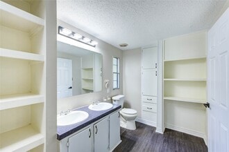 Building Photo - 26342 Hunters Trail