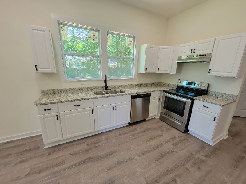 Building Photo - 306 E Florida St