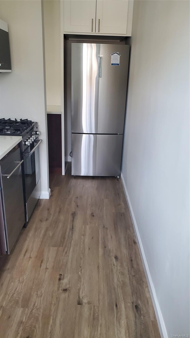 Building Photo - 460 Old Town Rd