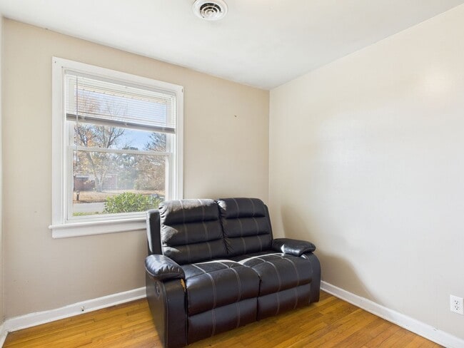 Building Photo - 2010 Cleary Rd