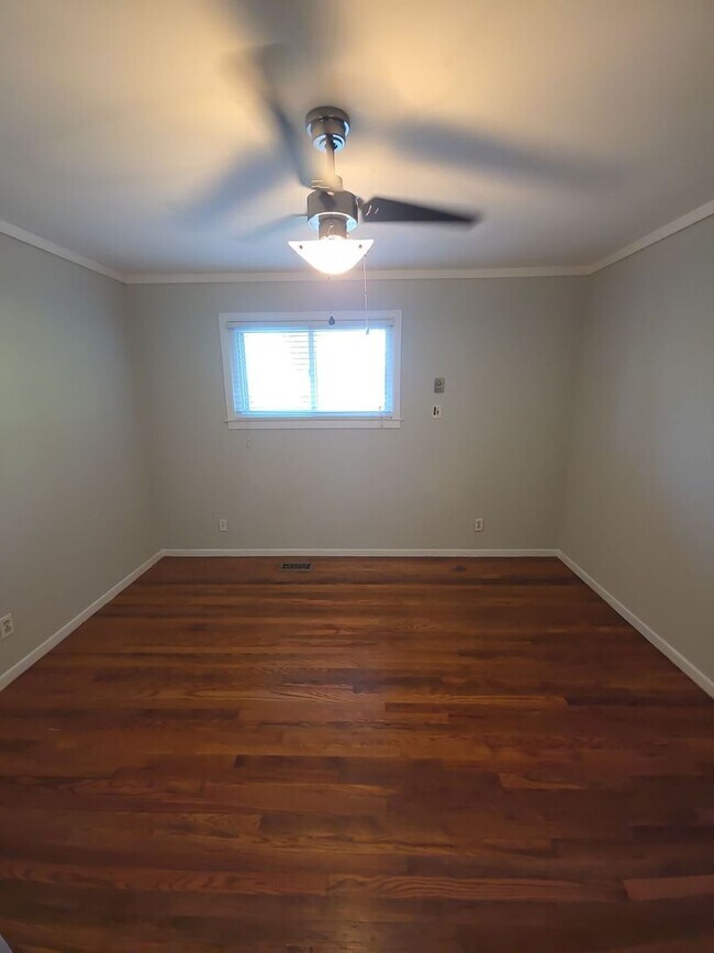 Building Photo - 3-Bedroom Single-Family Home Near TTU with Hardwood Floors and Carport