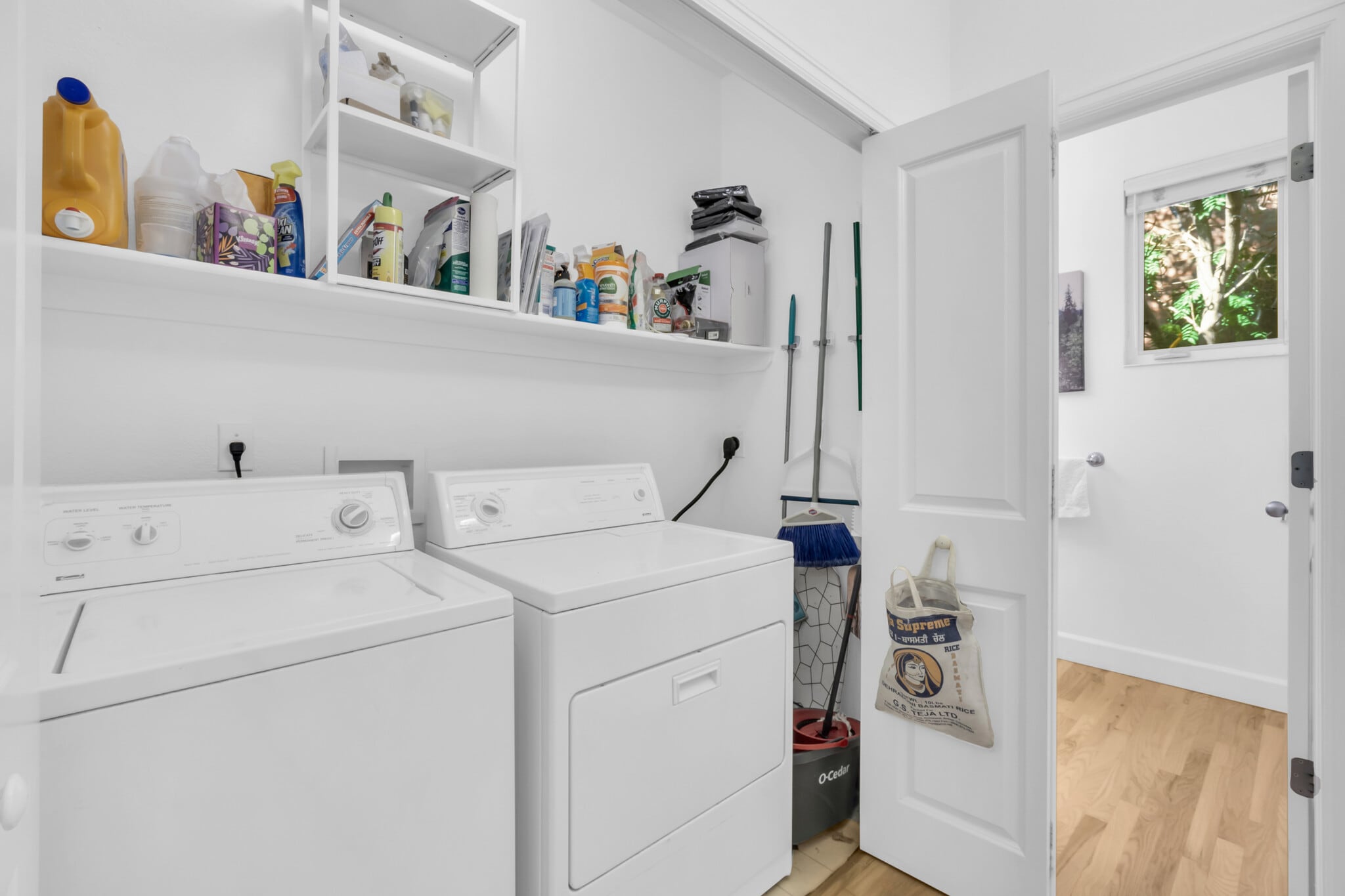 W/D - 1619 N Franklin St