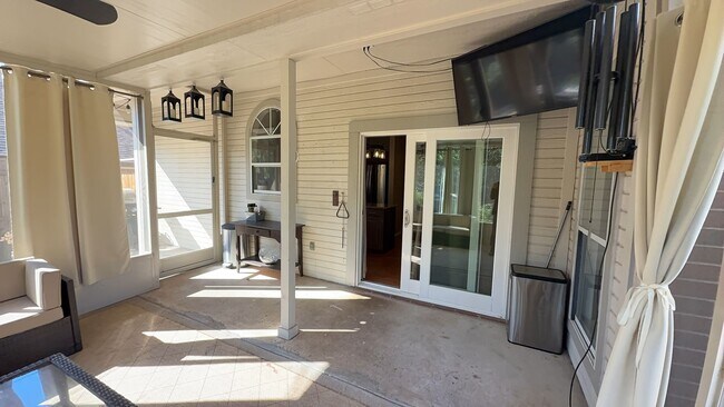 Building Photo - 1813 Volley Ln