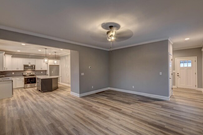 Building Photo - 187 Westwoods Dr