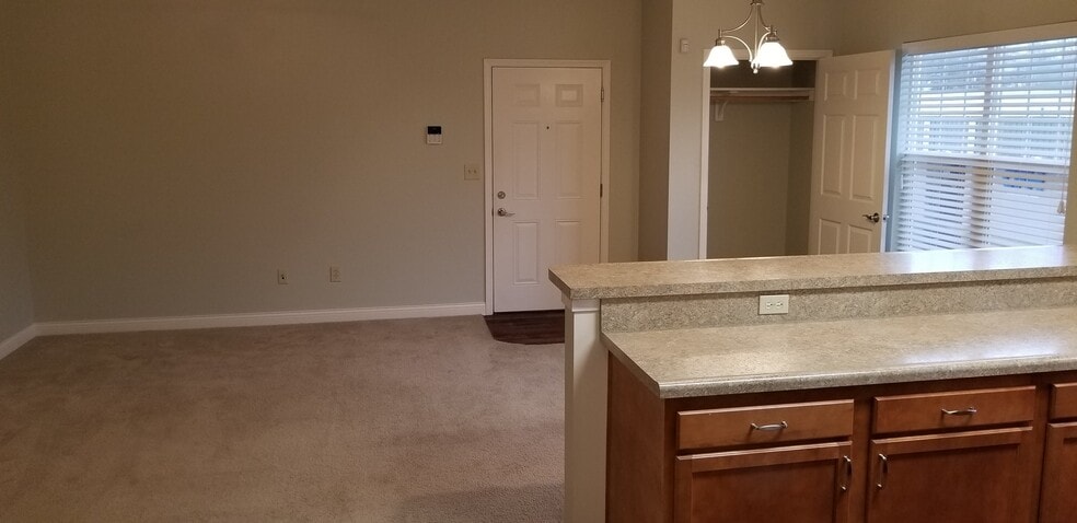 Building Photo - Knightstown Villas