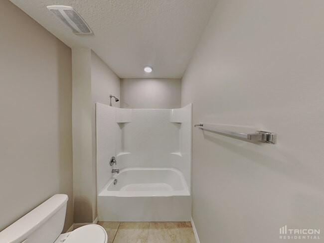 Building Photo - 518 Squires Grove Dr