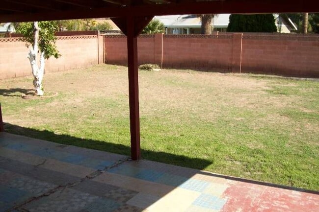 Building Photo - Spacious 3-Bedroom Home in Tempe