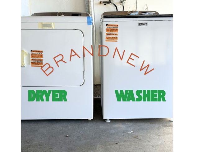 Building Photo - 1671 Anoka Ave