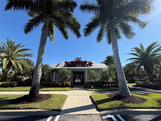 Building Photo - 10495 SW West Park Ave