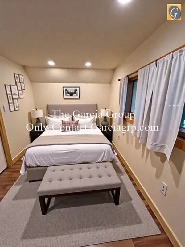 Building Photo - 5804 SE Kellogg Creek Dr