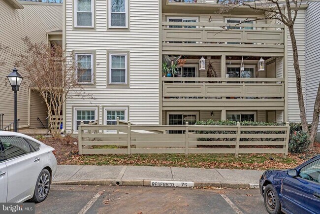 Building Photo - 2237 Lovedale Ln