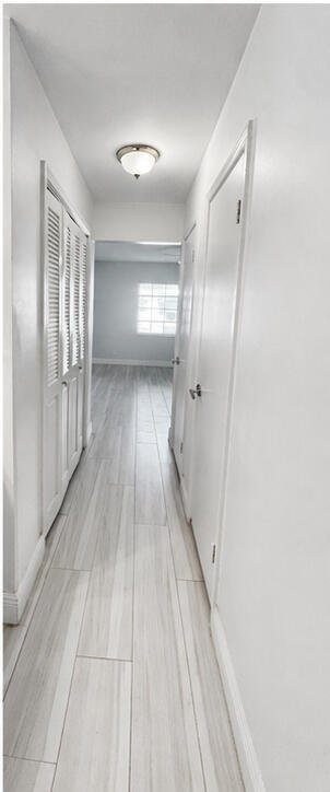 Building Photo - 6521 Bay Club Dr