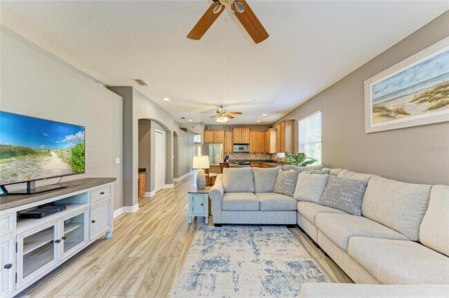 Building Photo - 135 River Enclave Ct