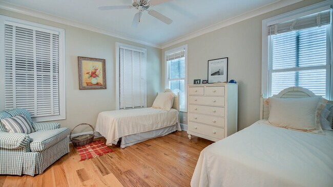 Building Photo - 15 Nautica Way