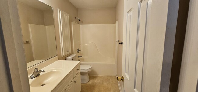 Building Photo - 112 Brandimere Drive