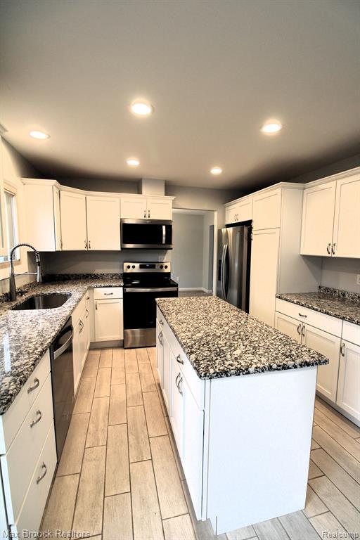 Building Photo - 6895 Indian Creek Dr