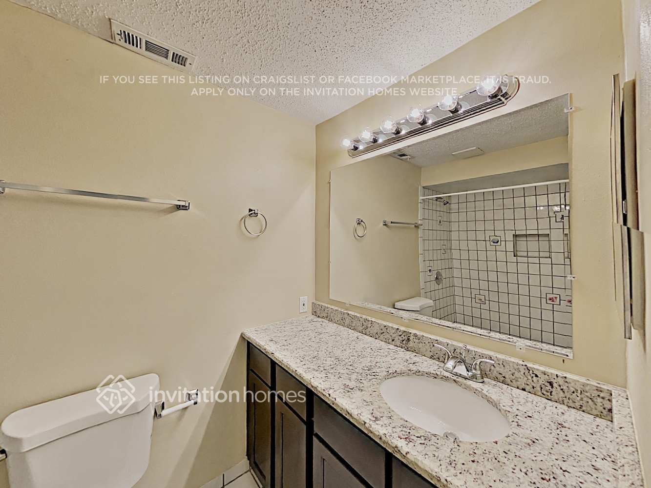 Building Photo - 951 Waverly Dr