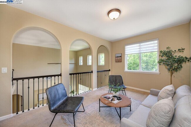 Building Photo - 1207 Villagio Dr