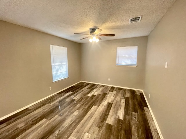 Building Photo - 120 York Dr