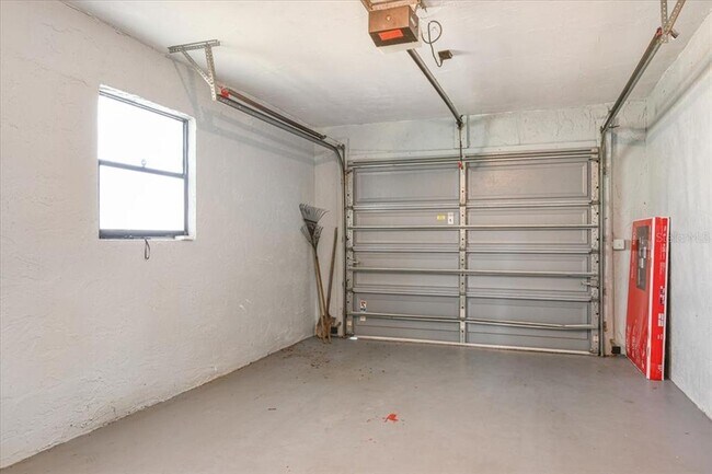 Building Photo - 1003 Engman St