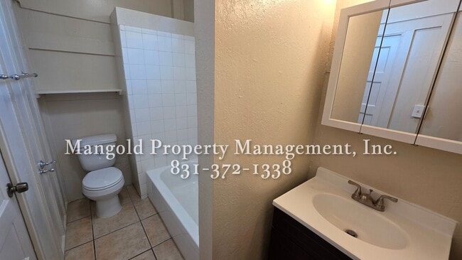 Building Photo - 2 Bed 1 Bath  New Monterey Home with Scenic Bay Views and Spacious Yard