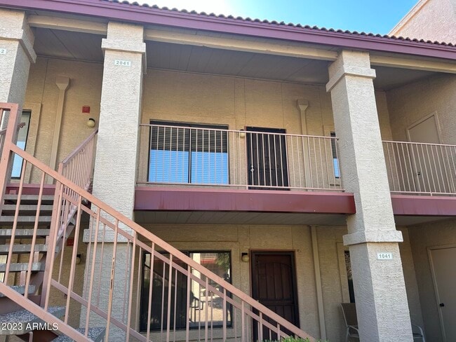 Primary Photo - 1440 N Idaho Rd