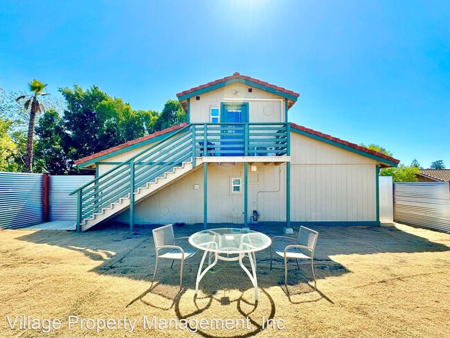 Primary Photo - Studio, 1 bath House - 1092 Tanya Lane, Un...