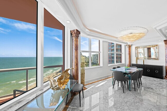 Building Photo - 2110 N Ocean Blvd