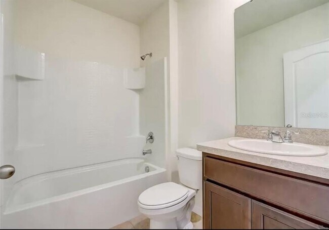 Building Photo - 292 Sofia Ln