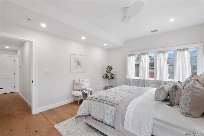 Building Photo - 32 Ackerman St